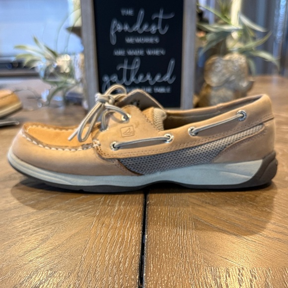 Sperry Women's Light Brown Moccasins - Picture 9 of 9